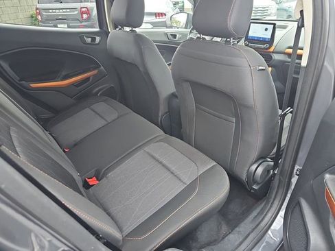 Used 2021 Ford EcoSport SE w/ SE Appearance Package image 11