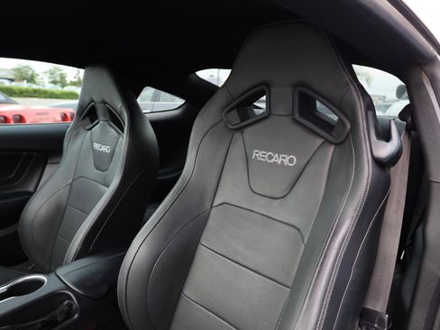 Used 2019 Ford Mustang Premium w/ Equipment Group 201A RWD image 7