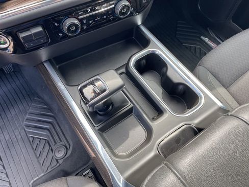 Used 2024 Chevrolet Silverado 1500 LT Trail Boss w/ Convenience Package II AWD/4WD image 19