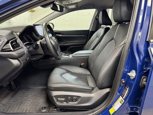 Used 2024 Toyota Camry XSE image 11