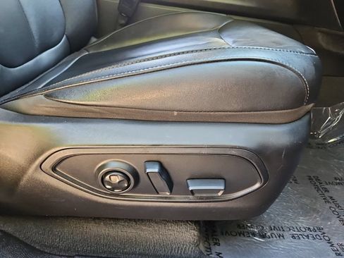 Used 2022 Jeep Grand Cherokee L Limited RWD image 25