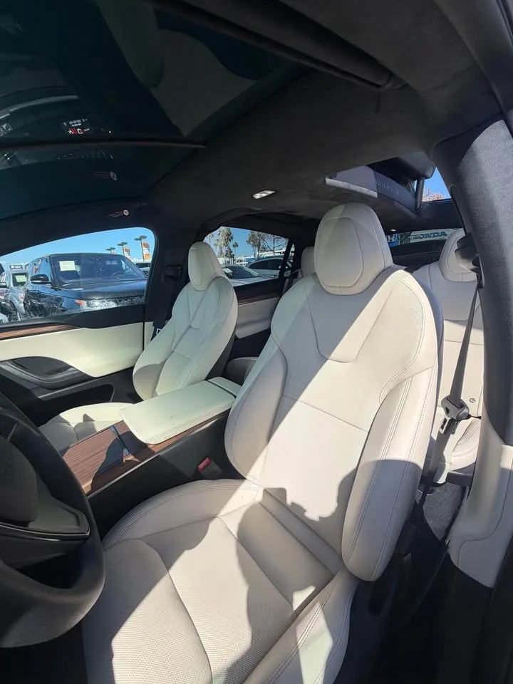 Used 2026 Tesla Model X AWD/4WD image 9