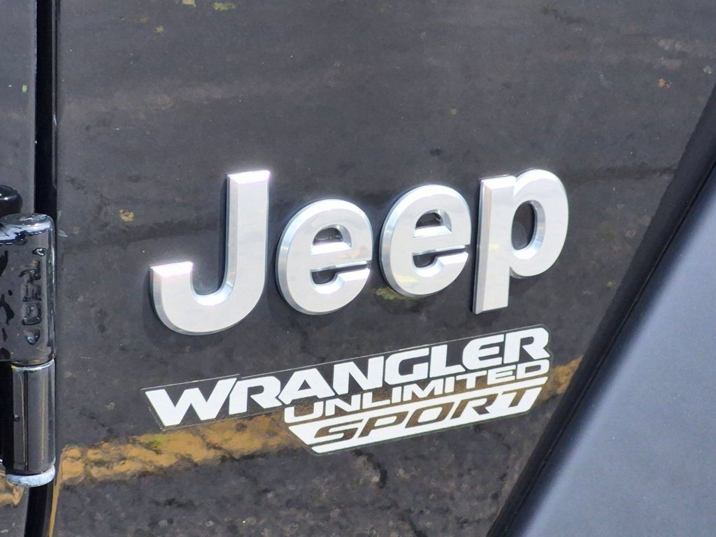 Used 2020 Jeep Wrangler Unlimited Sport S AWD/4WD image 30