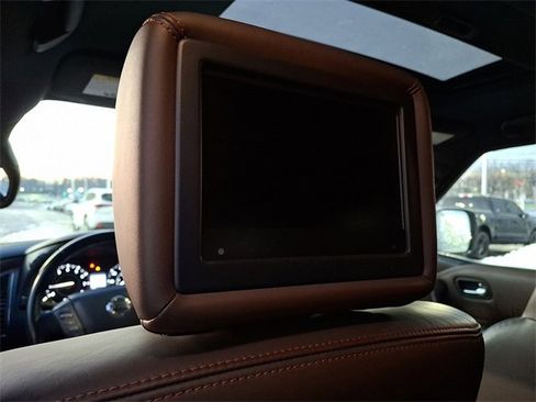 Used 2019 Nissan Armada Platinum w/ Captain's Chairs Package image 12