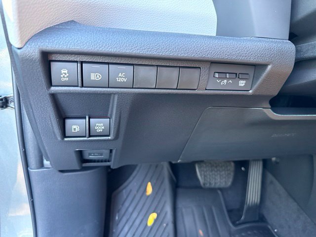 New 2026 Toyota Sienna XLE AWD/4WD image 24