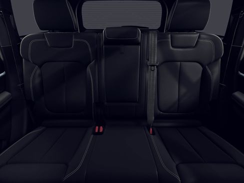 New 2026 Jeep Grand Cherokee Altitude AWD/4WD image 3