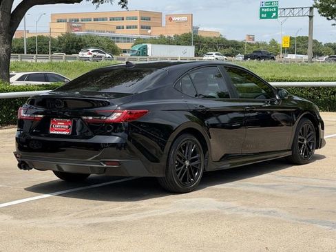 Certified 2025 Toyota Camry SE w/ Convenience Package FWD image 4