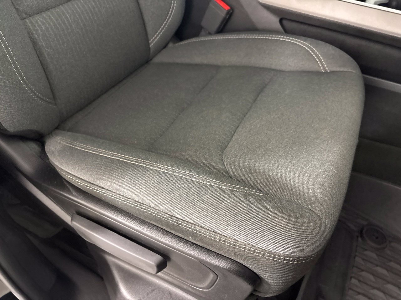 Used 2021 RAM 1500 Big Horn AWD/4WD image 31