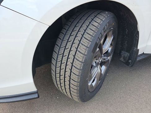 Used 2023 Honda Accord EX image 29