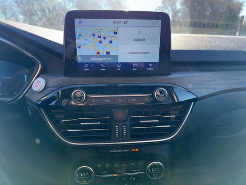 Used 2020 Ford Escape Titanium image 14