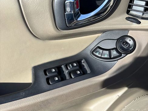 Used 2006 Hyundai Santa Fe GLS image 23