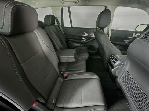 New 2026 Mercedes-Benz GLS 450 4MATIC image 28