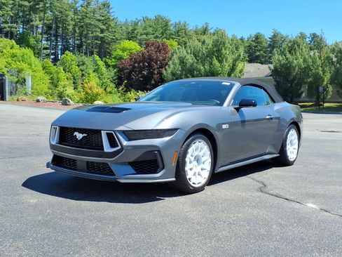 New 2026 Ford Mustang GT Premium w/ GT Performance Package RWD image 3