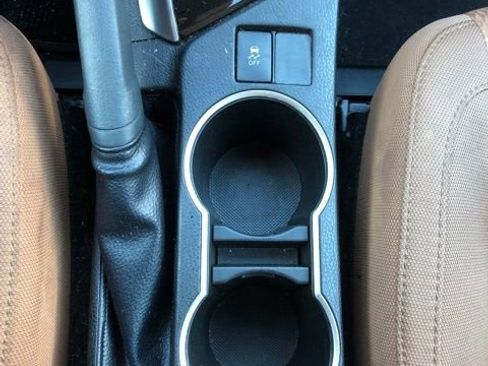 Used 2014 Toyota Corolla LE image 57