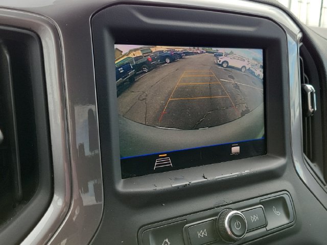 Used 2020 Chevrolet Silverado 1500 Custom w/ Custom Value Package RWD image 12