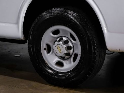 Used 2013 Chevrolet Express 2500 w/ Cold Climate Package image 46