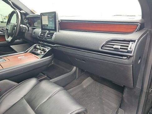 Used 2021 Lincoln Navigator Reserve image 54