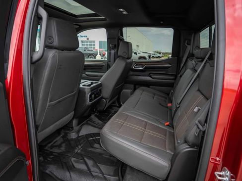Used 2025 Chevrolet Silverado 1500 High Country w/ High Country Premium Package AWD/4WD image 19