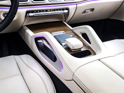 Certified 2025 Mercedes-Benz GLE 350 4MATIC image 8