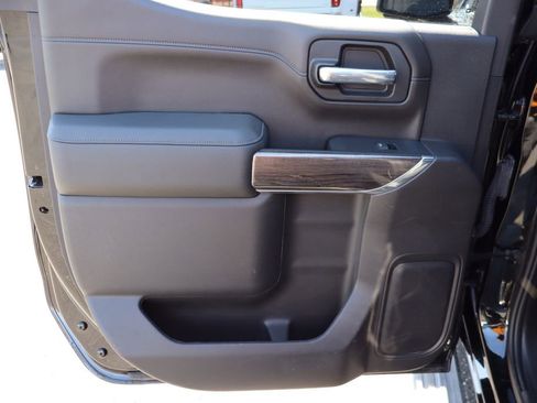 Used 2022 Chevrolet Silverado 1500 LTZ w/ LTZ Convenience Package II image 26