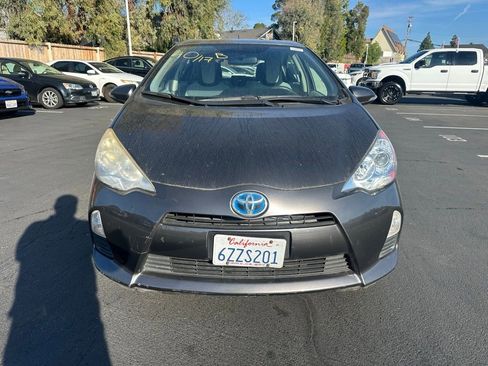 Used 2012 Toyota Prius C One image 6