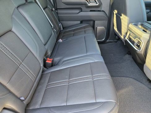 Used 2025 Chevrolet Silverado 2500 High Country w/ Midnight Edition image 34