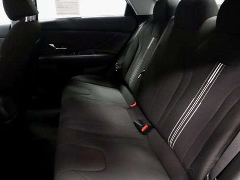 Certified 2023 Hyundai Elantra SEL w/ Convenience Package image 24