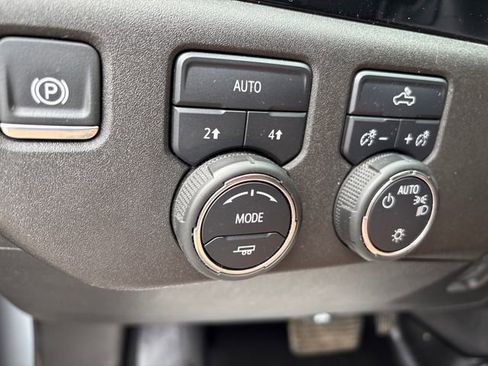 Certified 2024 Chevrolet Silverado 1500 LT AWD/4WD image 16