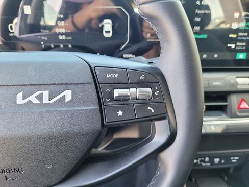 Certified 2025 Kia K4 EX FWD image 24