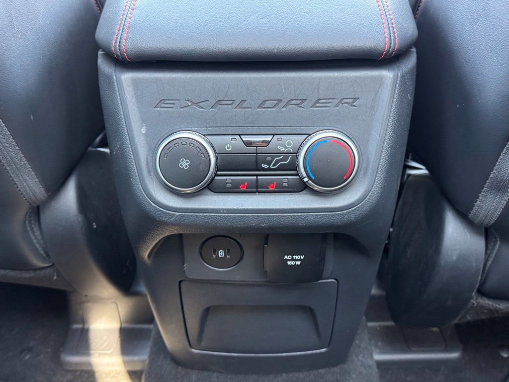 Used 2025 Ford Explorer ST-Line w/ Premium Package AWD/4WD image 34