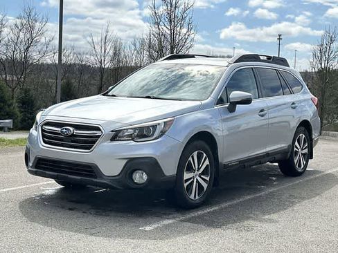Used 2018 Subaru Outback 2.5i Limited image 1