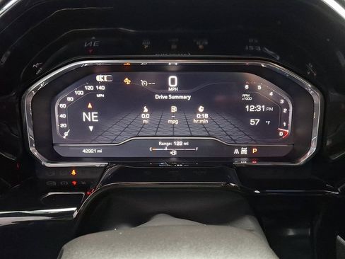 Used 2025 GMC Sierra 1500 Elevation image 26