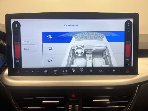 Used 2024 Ford Escape Platinum image 20