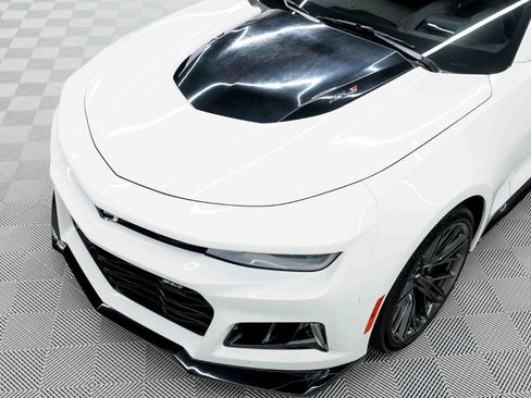Used 2017 Chevrolet Camaro ZL1 RWD image 20