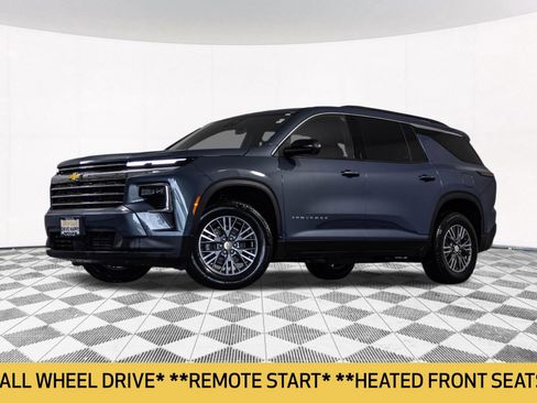 Used 2024 Chevrolet Traverse LT w/ Enhanced Driving Package AWD/4WD image 2