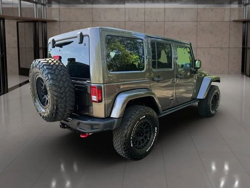 Used 2016 Jeep Wrangler Unlimited Rubicon image 6