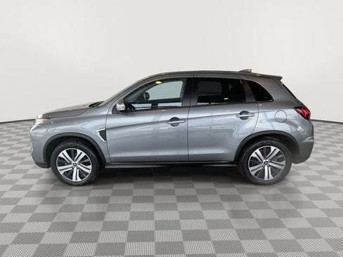 Used 2025 Mitsubishi Outlander Sport SE image 6