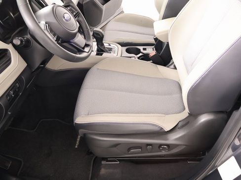 Used 2025 Subaru Forester Premium image 11