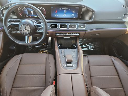 Certified 2025 Mercedes-Benz GLS 450 4MATIC image 26
