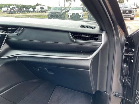 Used 2025 Jeep Grand Cherokee Laredo X w/ Luxury Tech Group I RWD image 22