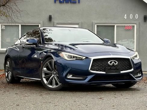 Used 2018 INFINITI Q60 Red Sport 400 w/ Sensory Package 3.0T Sport image 3