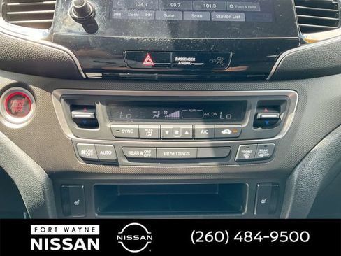 Used 2022 Honda Passport TrailSport image 17
