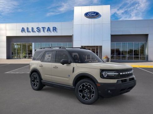 New 2025 Ford Bronco Sport Outer Banks w/ Outer Banks Tech Package+ AWD/4WD image 7