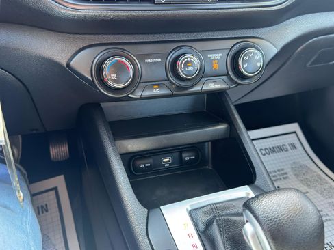 Used 2022 Kia Forte LXS image 23