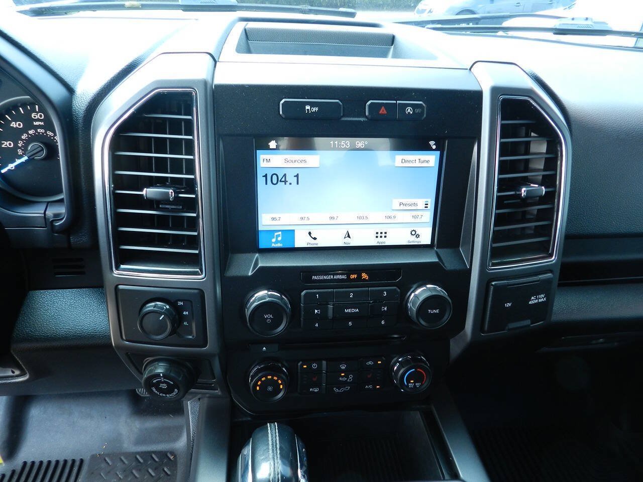 Used 2018 Ford F150 XLT w/ Equipment Group 302A Luxury AWD/4WD image 16