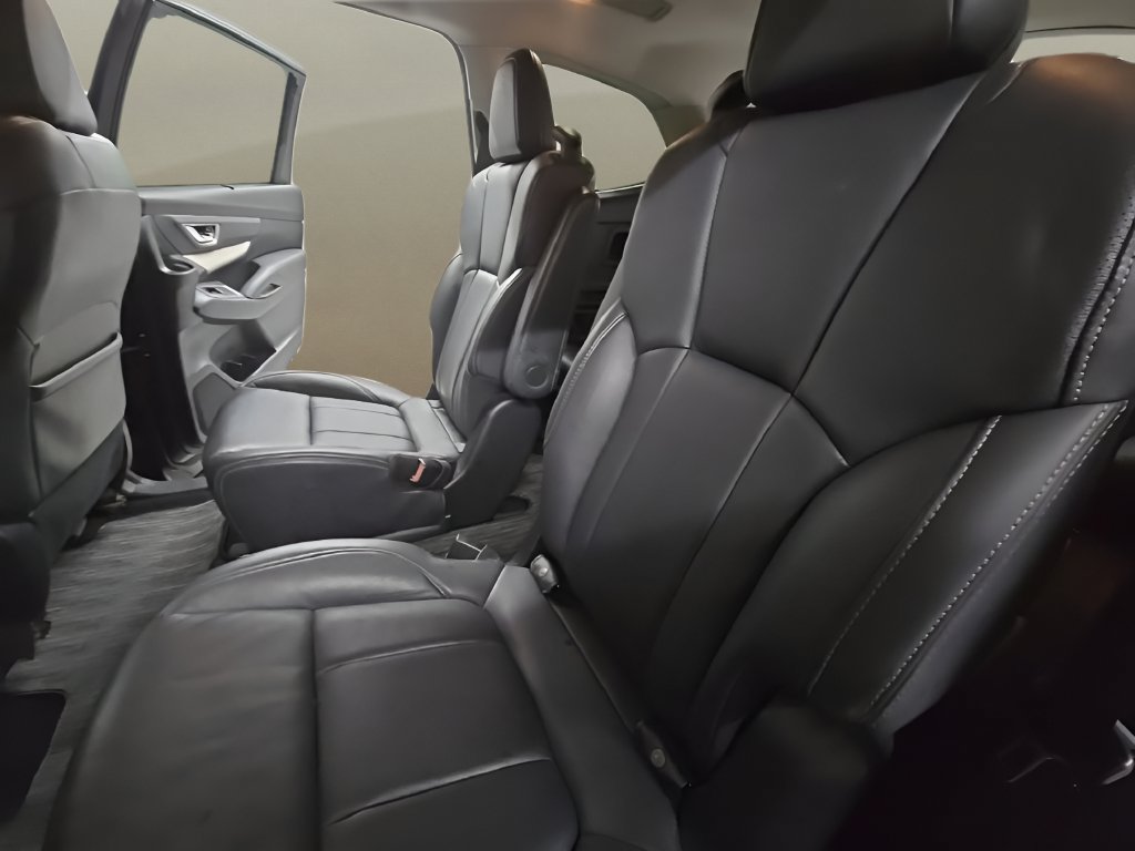Used 2019 Subaru Ascent Limited w/ Popular Package #4 AWD/4WD image 18