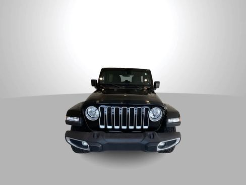 Used 2022 Jeep Wrangler Unlimited Sahara w/ Cold Weather Group image 3