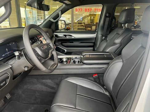 New 2024 Jeep Wagoneer Series II w/ Convenience Group I image 5