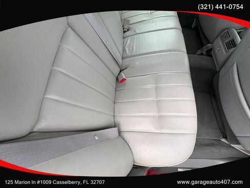 Used 1998 Lincoln Town Car Executive RWD image 39