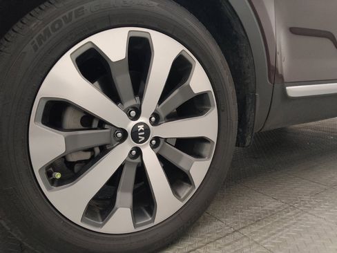 Used 2021 Kia Telluride S FWD image 31